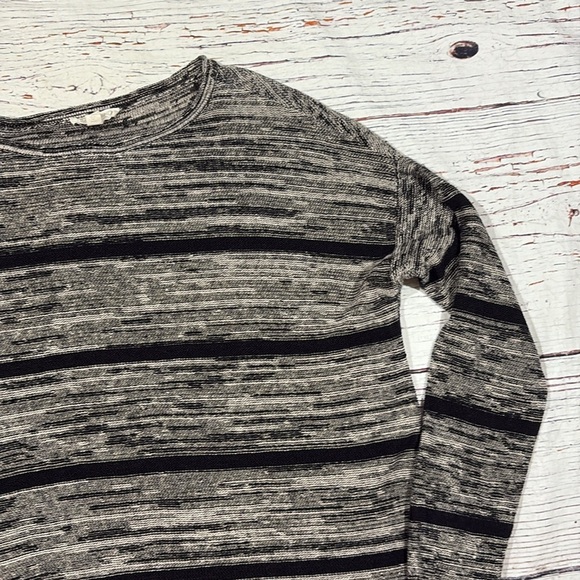 Eileen Fisher Organic Linen crewneck sweater marled black & cream petite fit - Picture 7 of 10